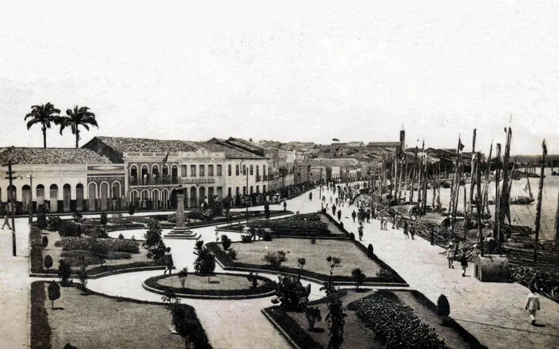 Praça Cel. João Fernandes de Britto