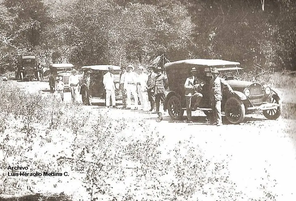 Caravana de vehículos Caravana de vehículos