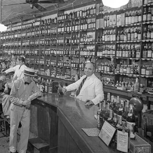 Andy’s Bar & Liquor Store