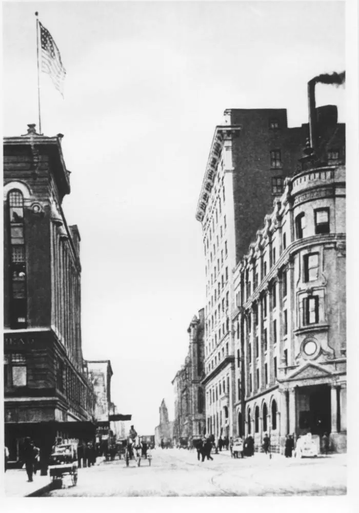 Looking South on Houston Street from Ninth Street