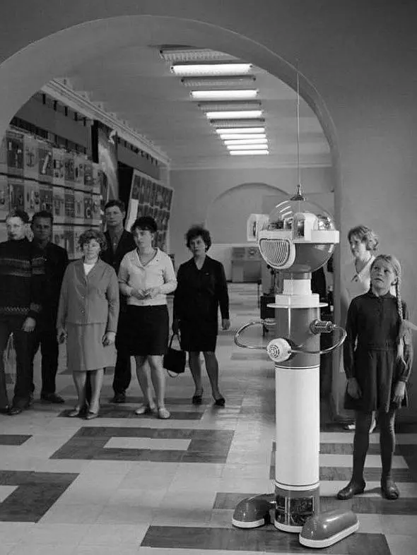 Robot guide at the Polytechnic Museum