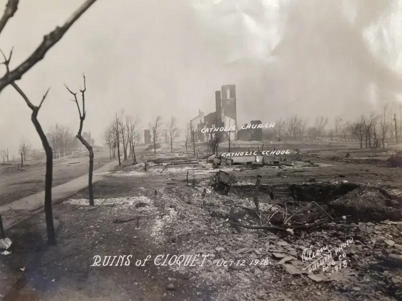 RUINS OF CLOQUET AFTER FIRE