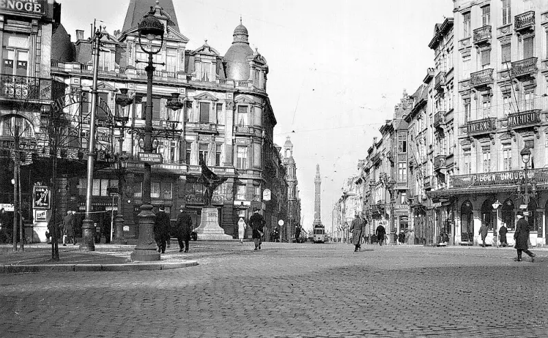 lace Surlet de Chokier et la rue du Congrès