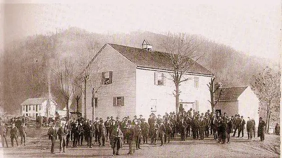 men gathering during the feuds