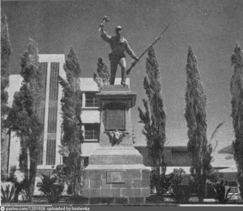 Statue of the boy hero, Juan Santamaría