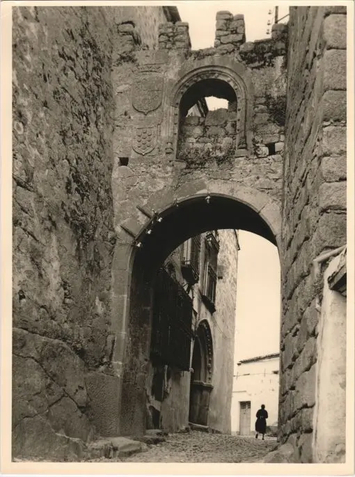 Puerta de Santiago.