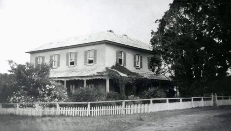 Macarthur & Thomas Streets 