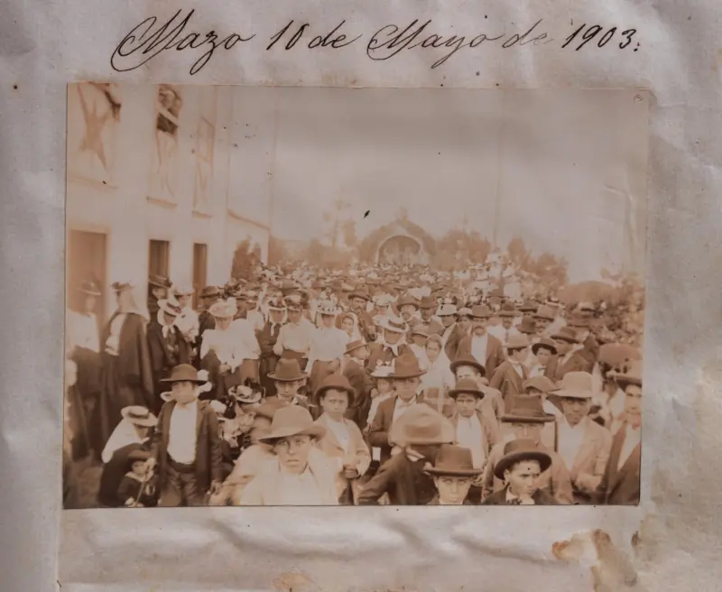 Grupo de personas en Mazo