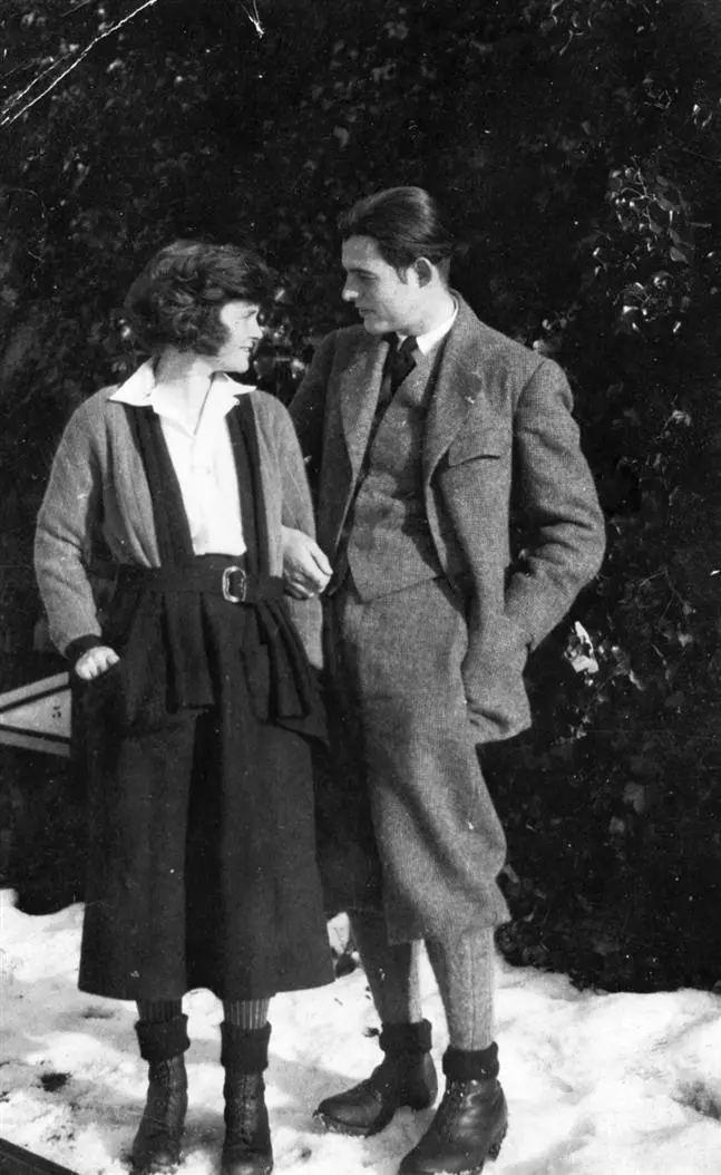 Ernest Hemingway and Elizabeth Hadley 