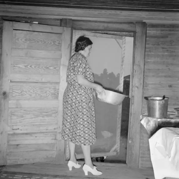 Tobacco sharecropper"s wife