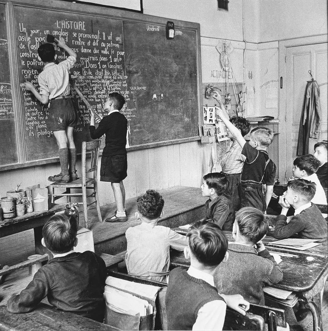 Corrección colectiva de un texto, en clase.