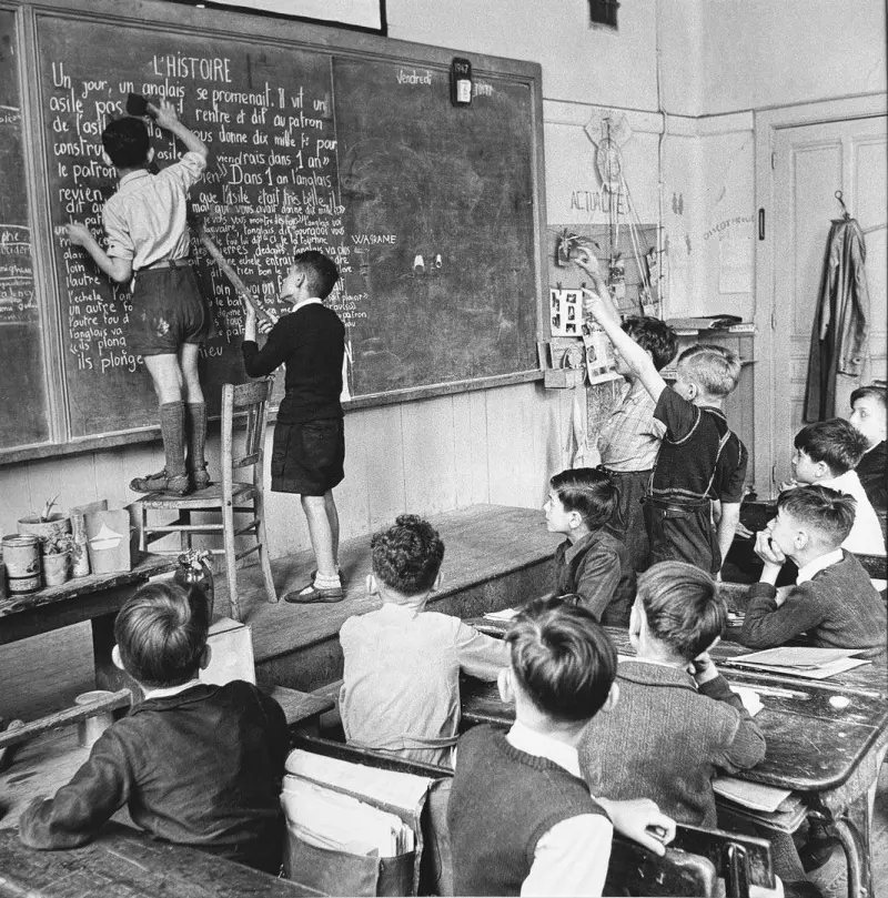 Corrección colectiva de un texto, en clase.