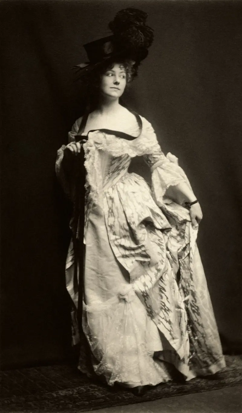 Elsie Leslie as Lydia Languish in Sheridan's play The Rivals 
