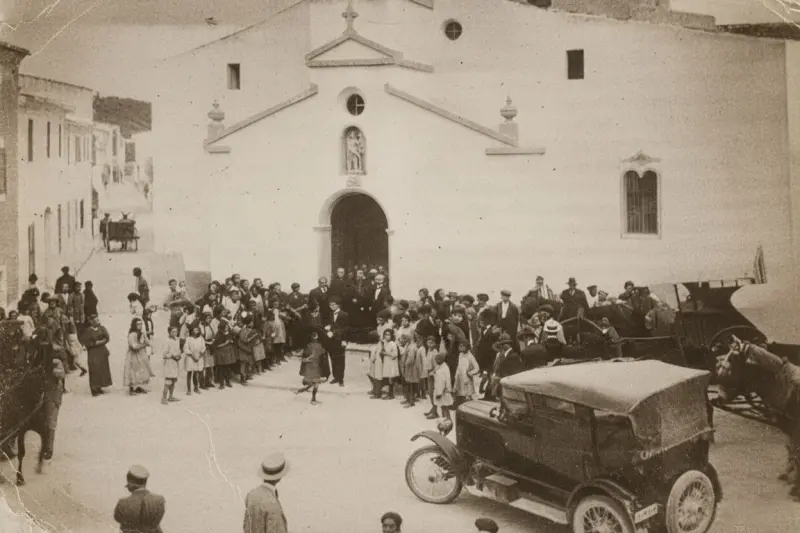 Llegando a la Iglesia