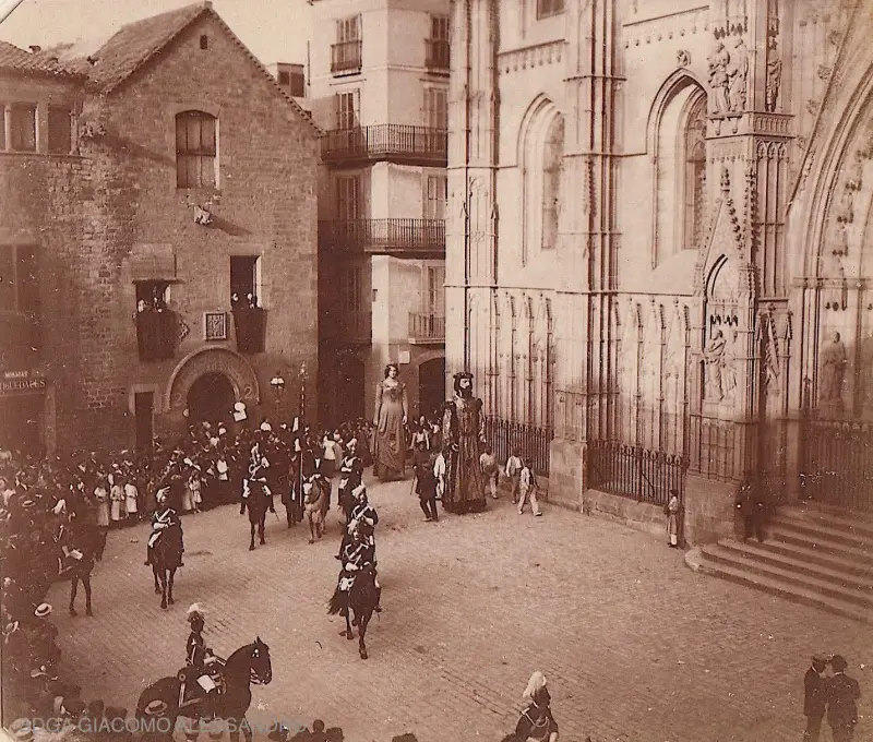 Gegants de ciutat a la Catedral 