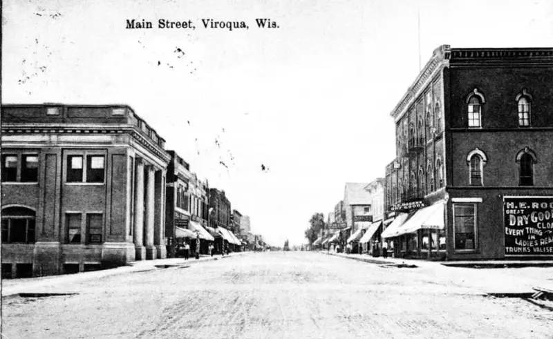 Main St.