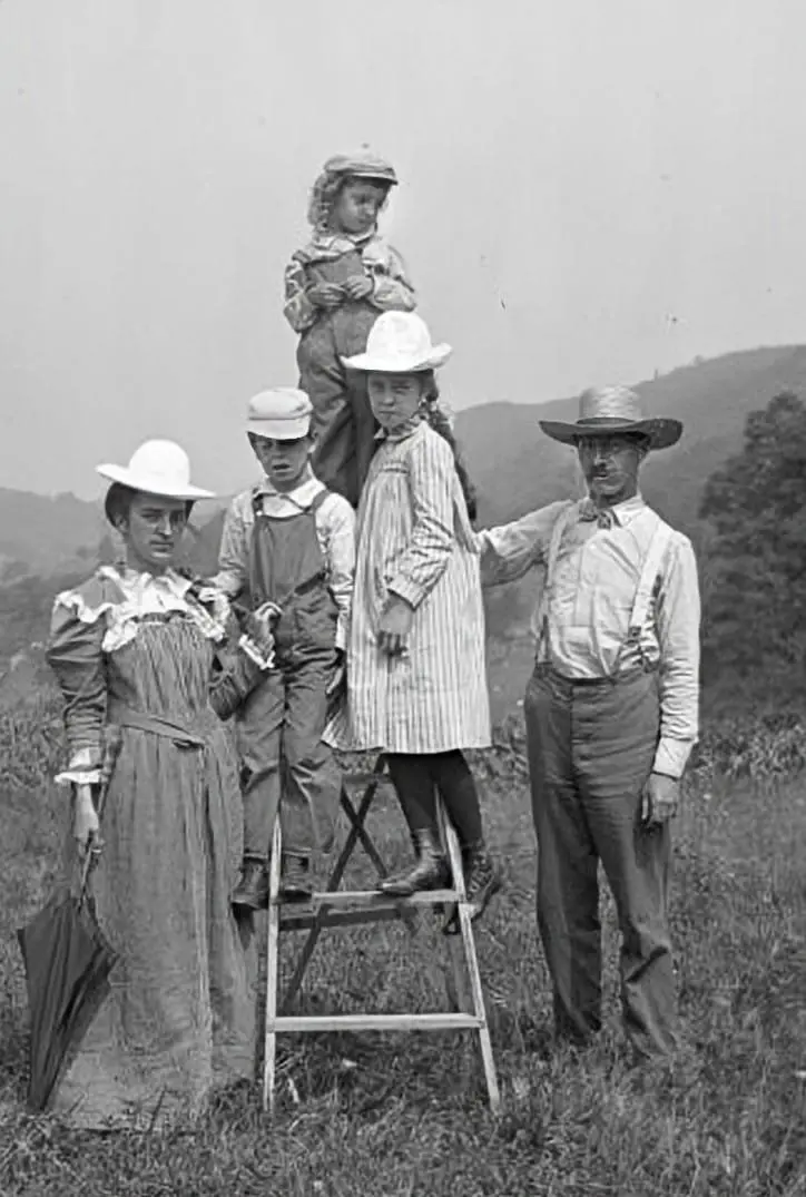 The Stonebridge family