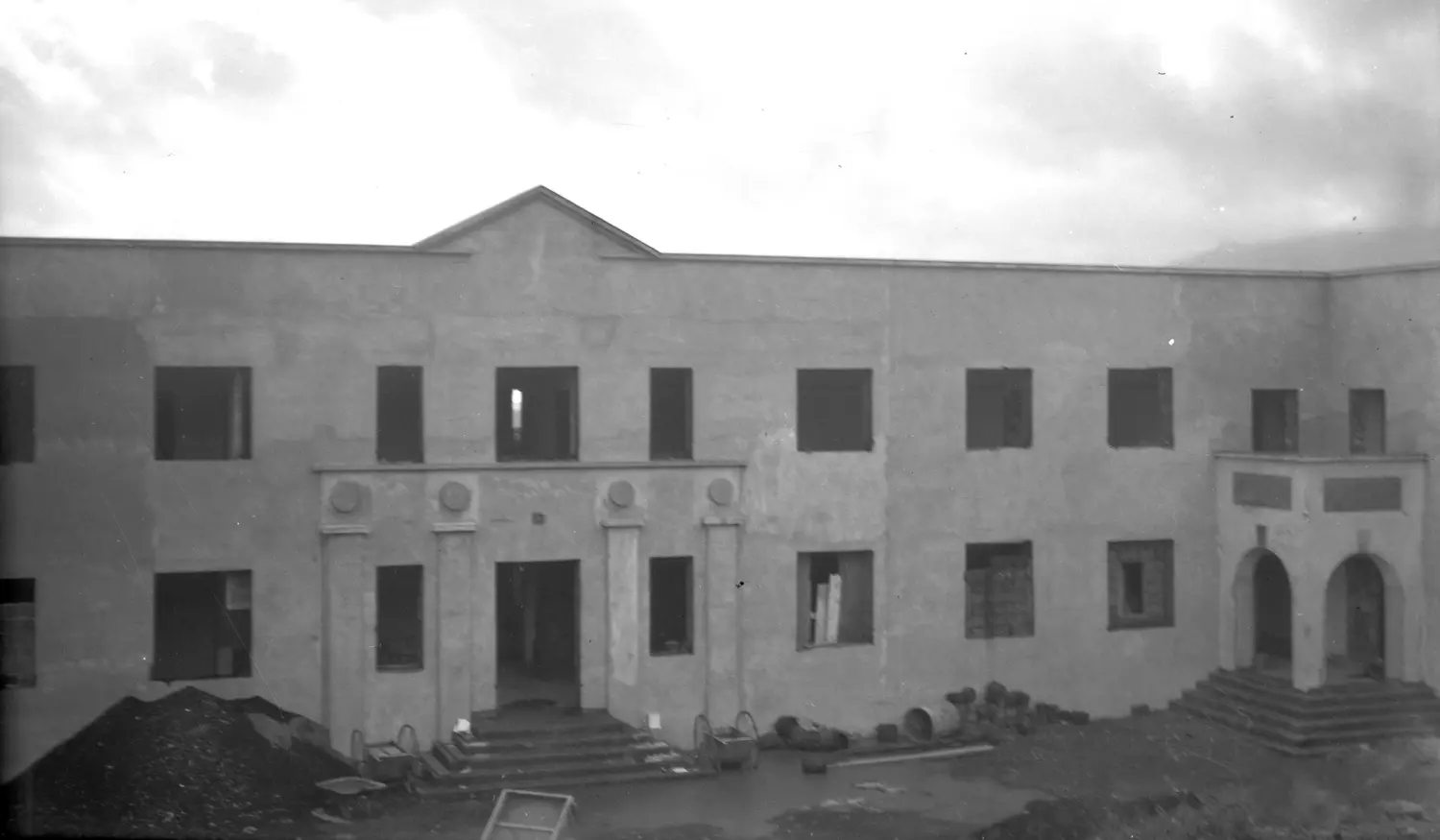 Construcción del Sanatorio antituberculoso de Mirca.