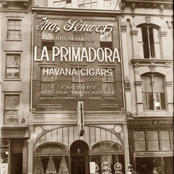 La Primadora cigar shop