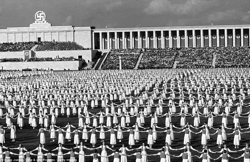 Dance of the German Girls' Union during the NSDAP Party Congress
